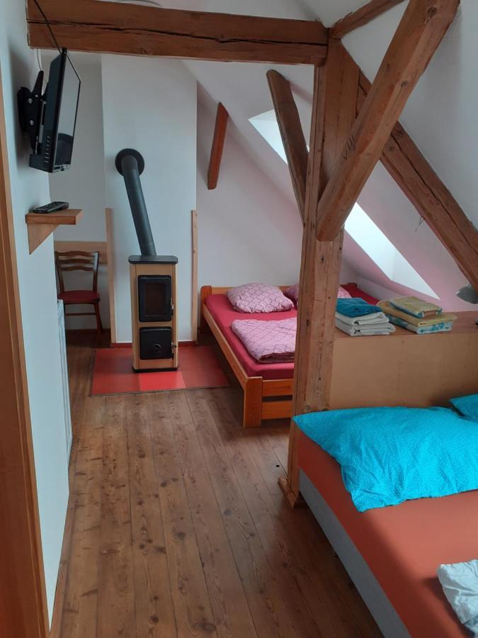 Kypruv Mlyn Villa Knínice Екстериор снимка