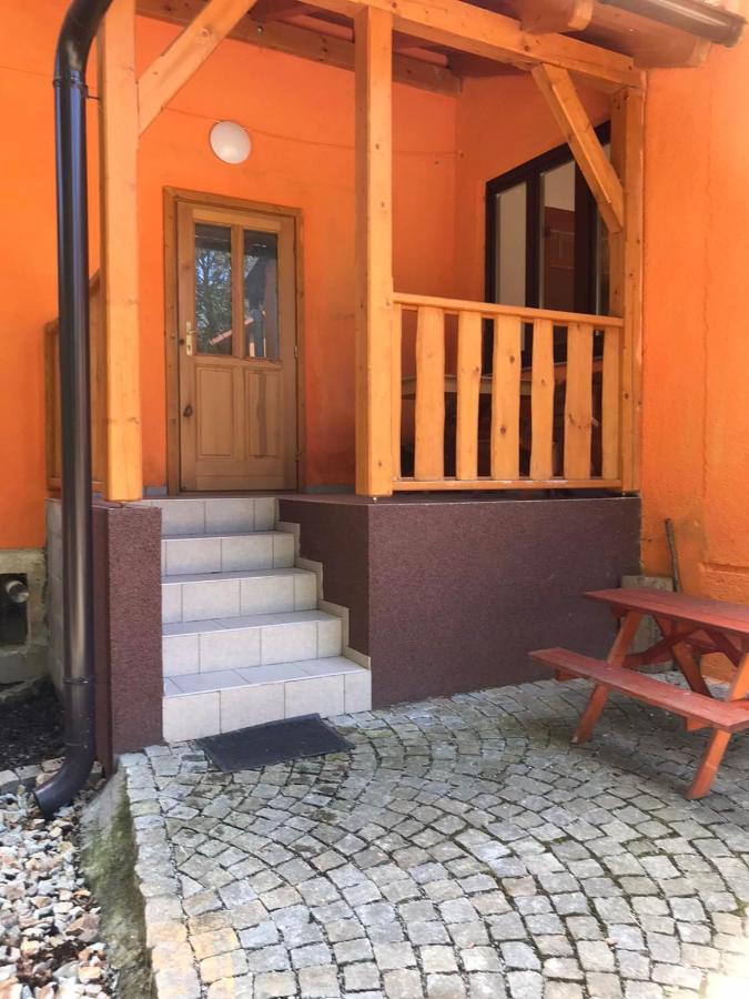 Kypruv Mlyn Villa Knínice Екстериор снимка