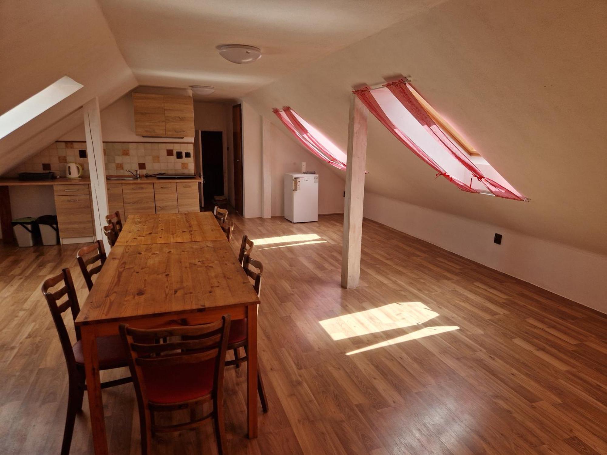 Kypruv Mlyn Villa Knínice Екстериор снимка