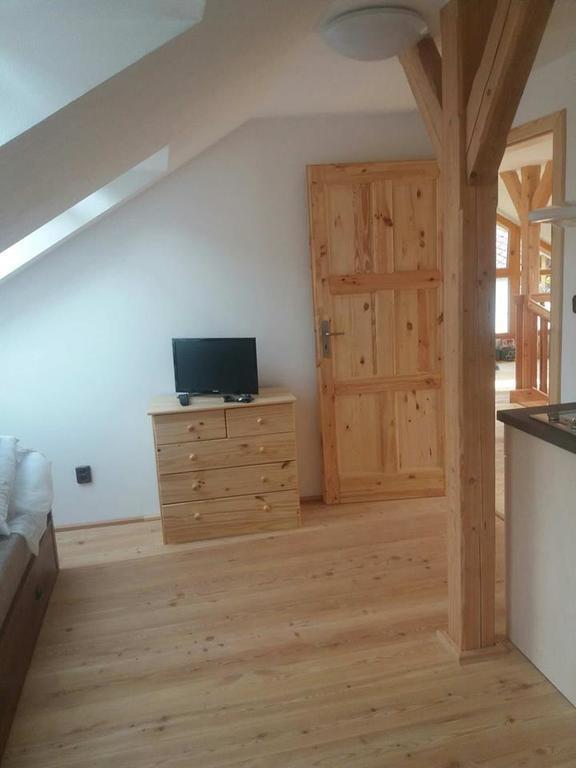 Kypruv Mlyn Villa Knínice Екстериор снимка